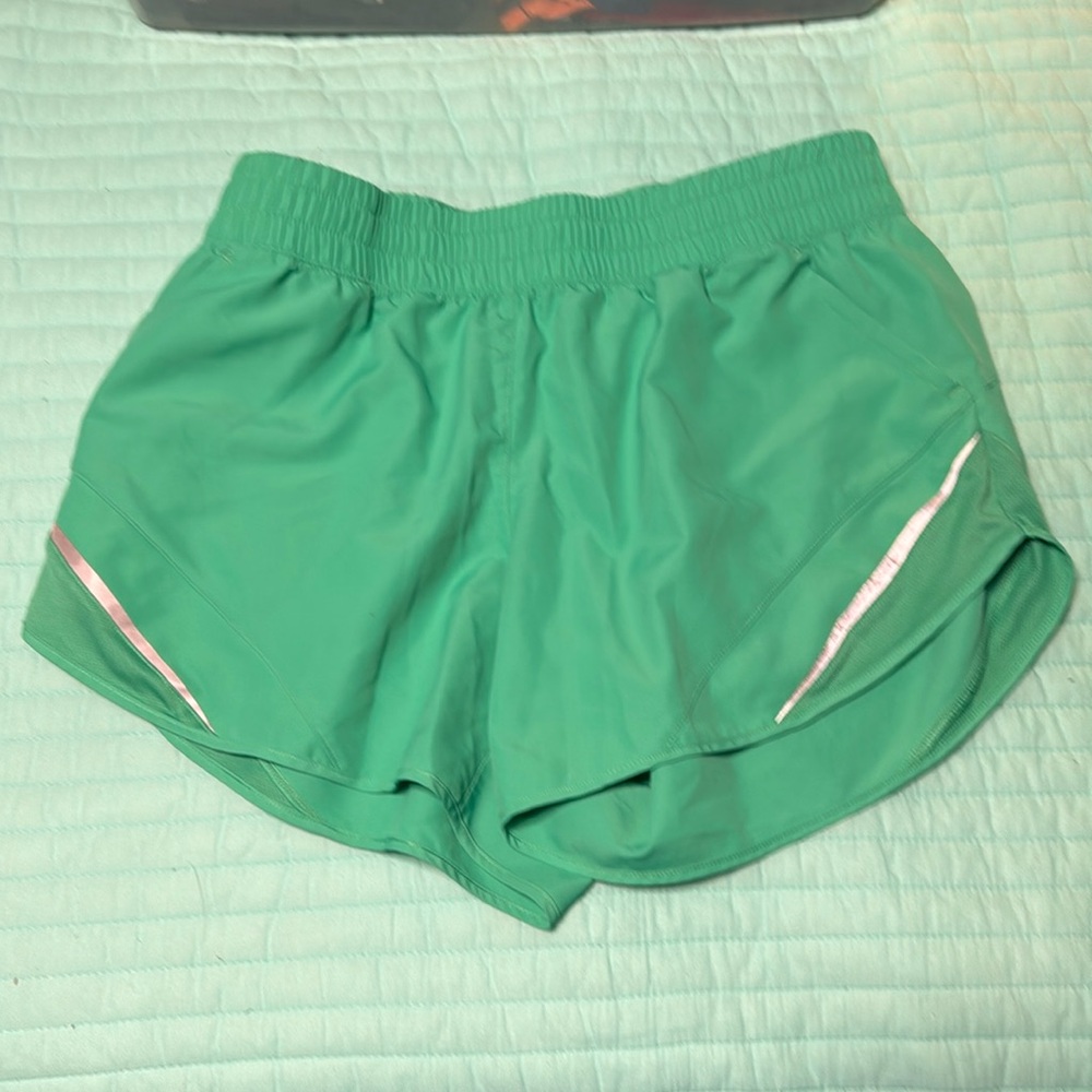Running shorts with pockets